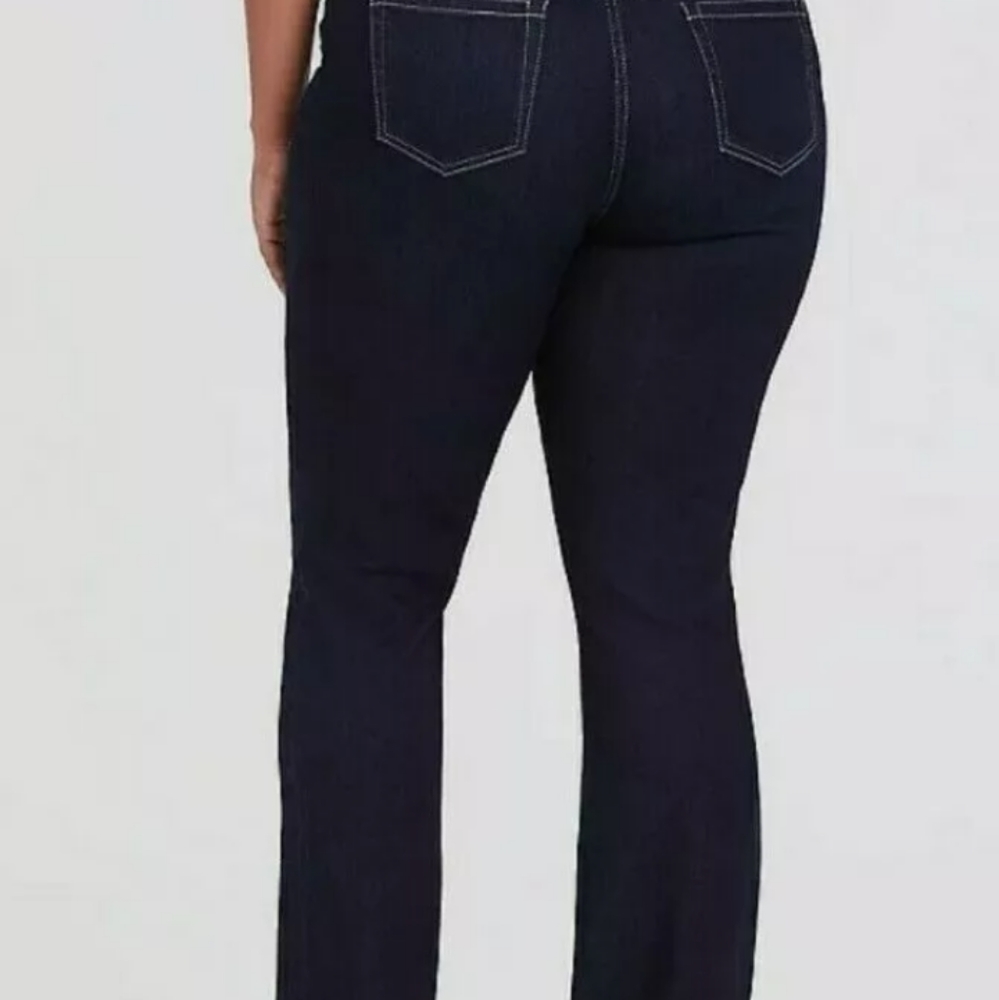 Torrid  Slim Boot Jean - Vintage Stretch Dark Wash  sz 18 reg  NEW! - Picture 2 of 4